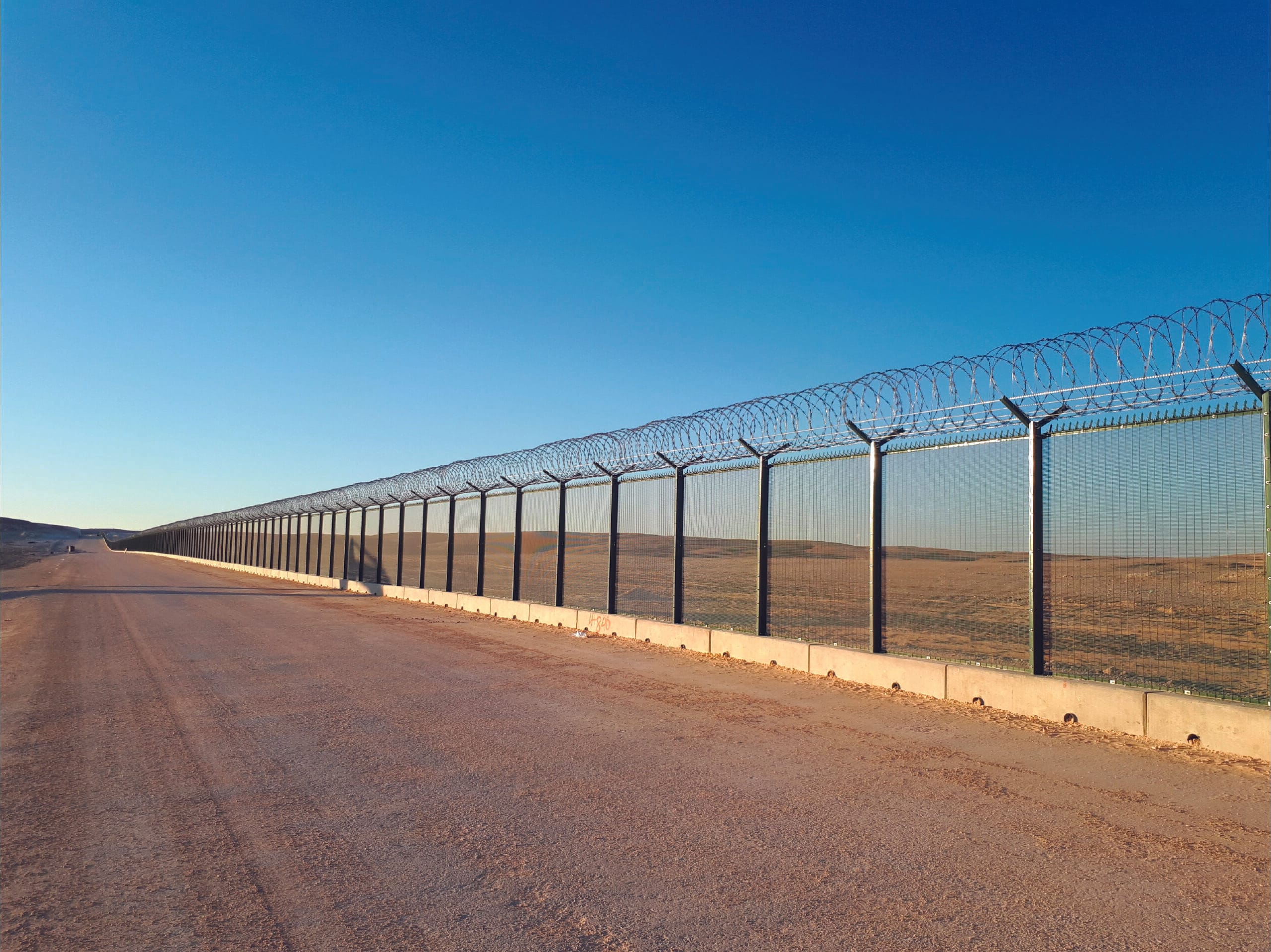 SecureMesh high-security perimeter fencing